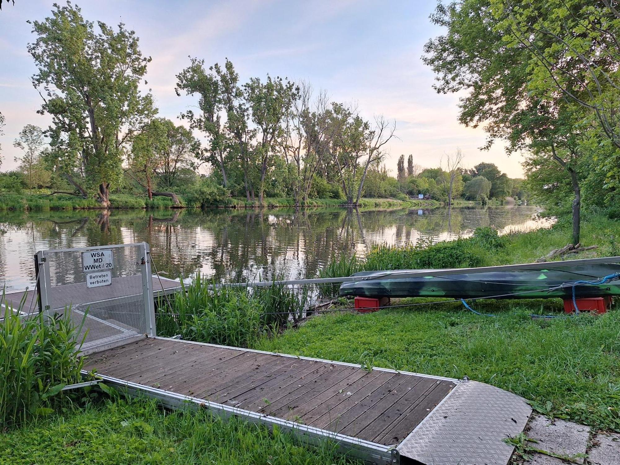 Ferienhaus Saaleblick Wettin Dış mekan fotoğraf